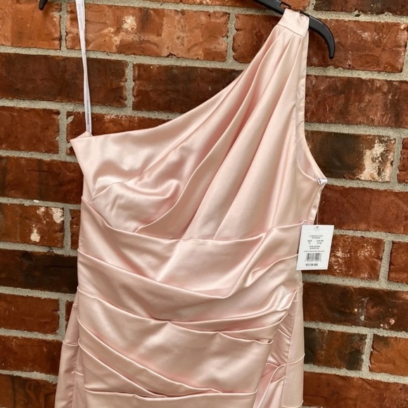 Davids Bridal Womens 10 Blush Pink One Shoulder Satin Formal Dress Bride's Maid - Picture 2 of 8